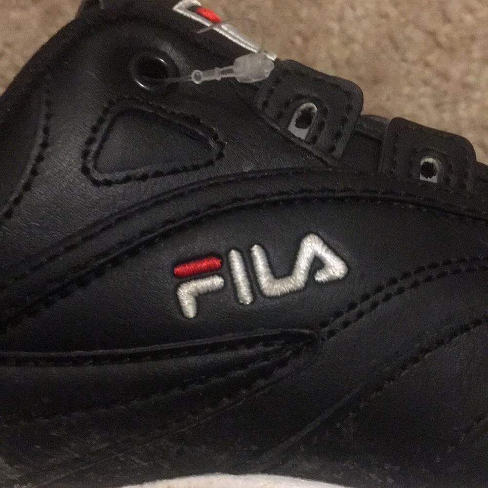 flia (black)